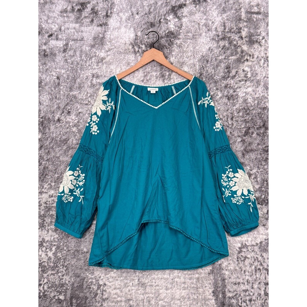 Sundance Teal Blouse with White Floral Embroidery